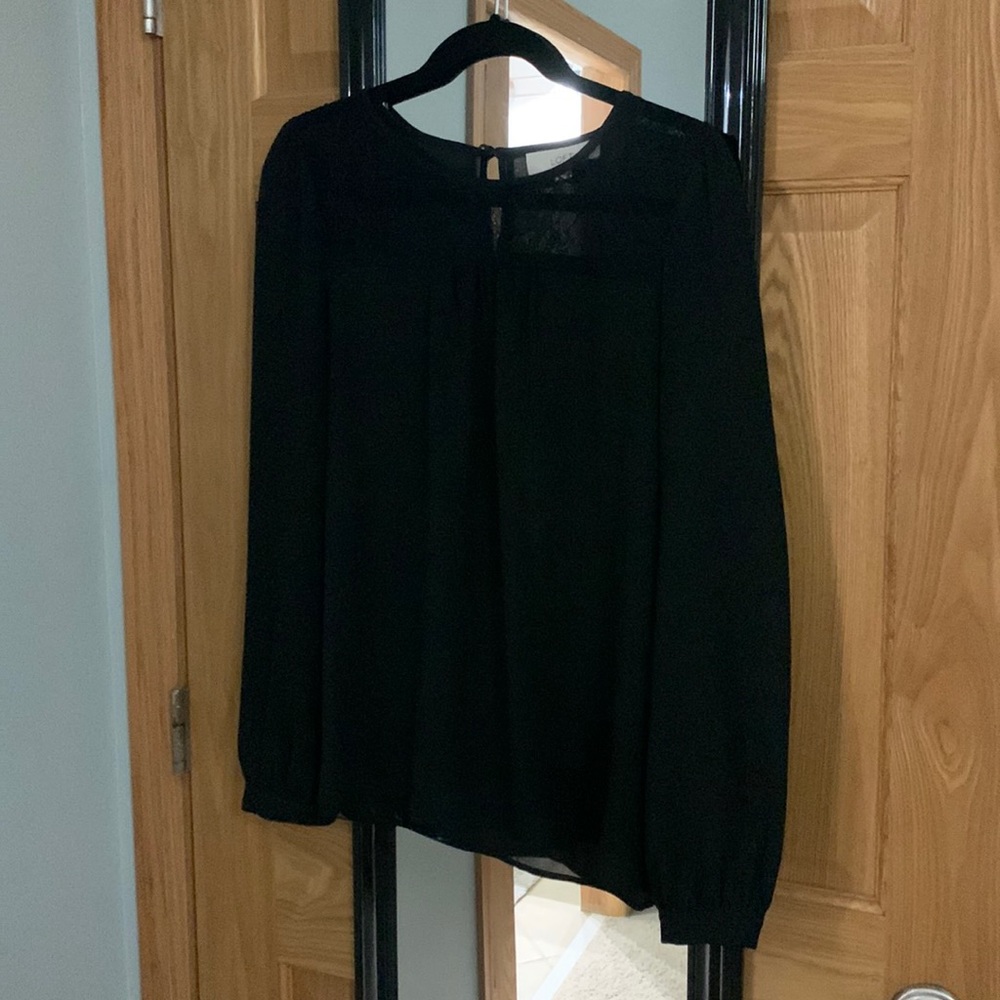 Ann Taylor Loft blouse - upper front and back lace